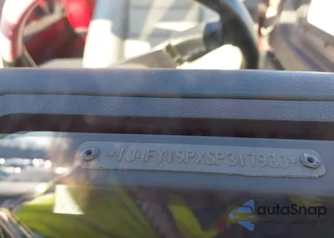 1995 Jeep Wrangler / Yj S/Rio Grande from USA, damaged, VIN 1J4FY19PXSP317930